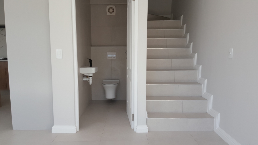 3 Bedroom Property for Sale in Sandown Western Cape